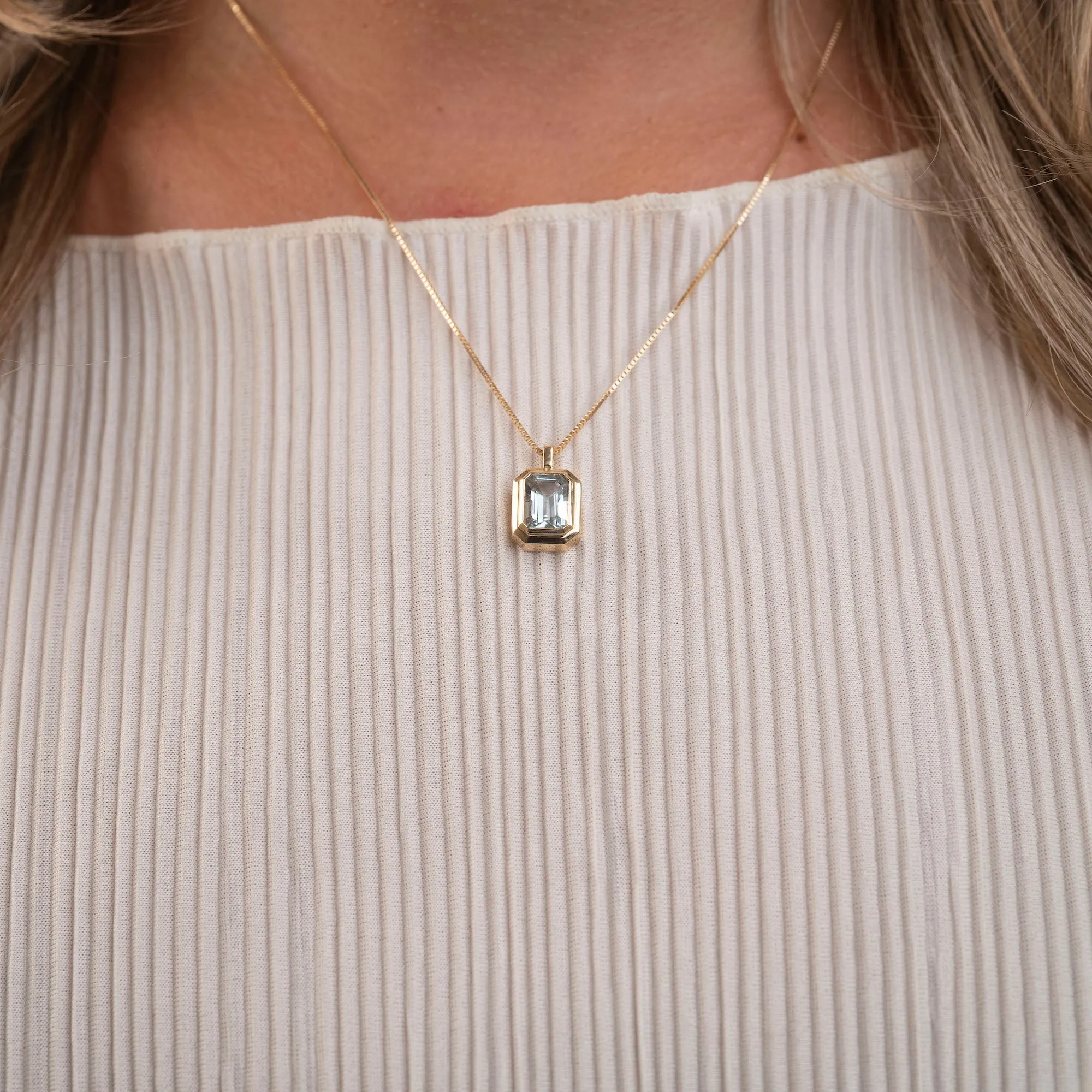 14k Emerald Cut Aquamarine Necklace