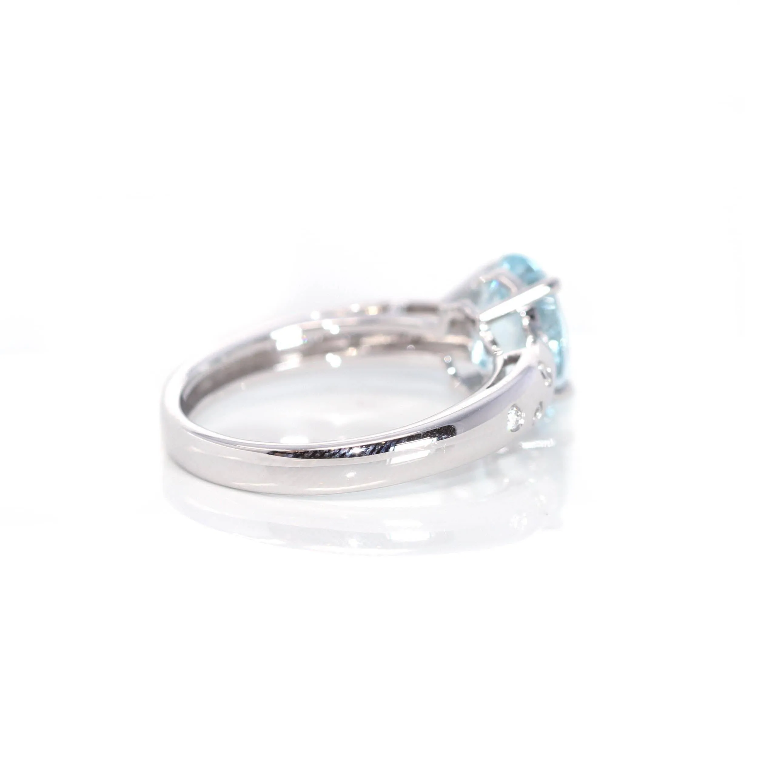 14k White Gold Natural Oval Aquamarine Diamond Anniversary Ring