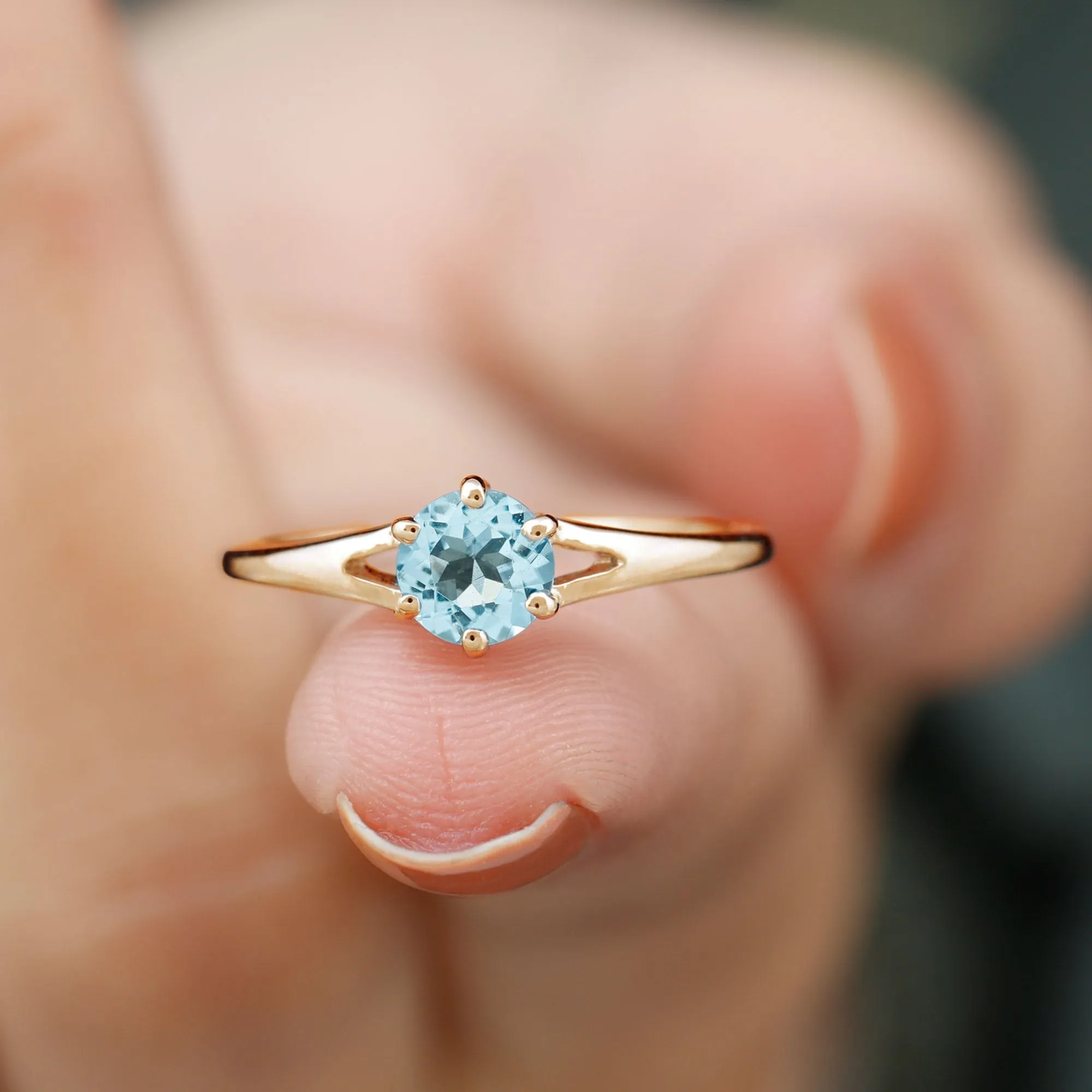 Aquamarine Solitaire Ring in 6 Prong Setting with Split Shank