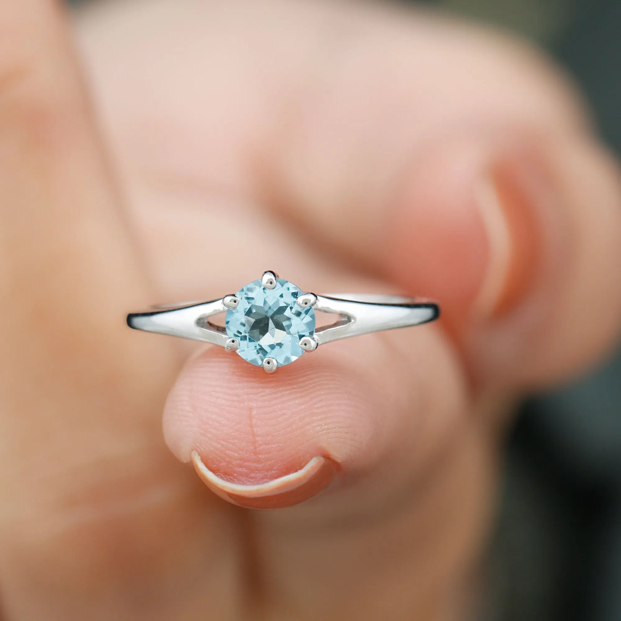 Aquamarine Solitaire Ring in 6 Prong Setting with Split Shank