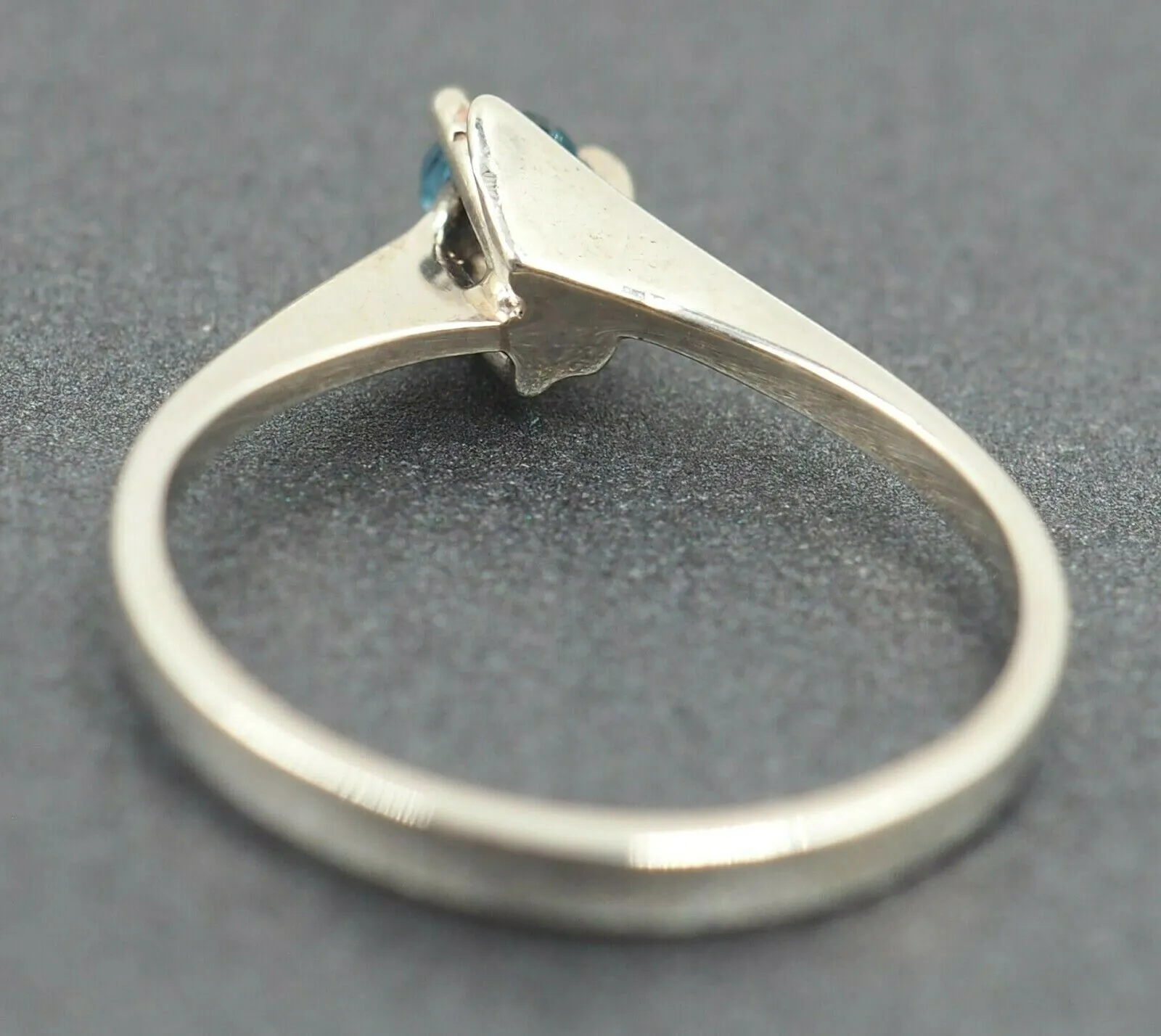 Blue Aquamarine 925 Sterling Silver Claw Set Ring