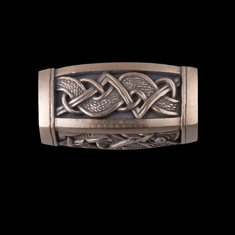 Colgante de cuentas vikingas de bronce hecho a mano