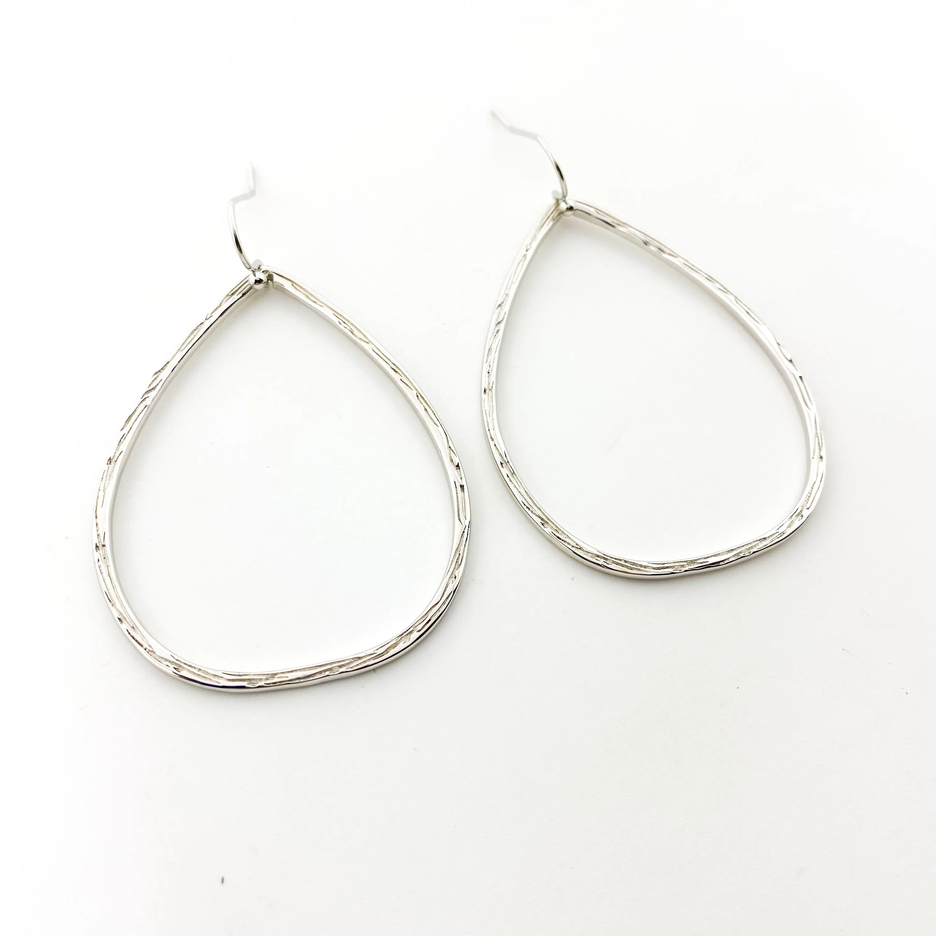 Cora Oval Drop Earrings