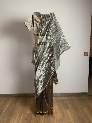 Crushed pallu silver tissue saree
