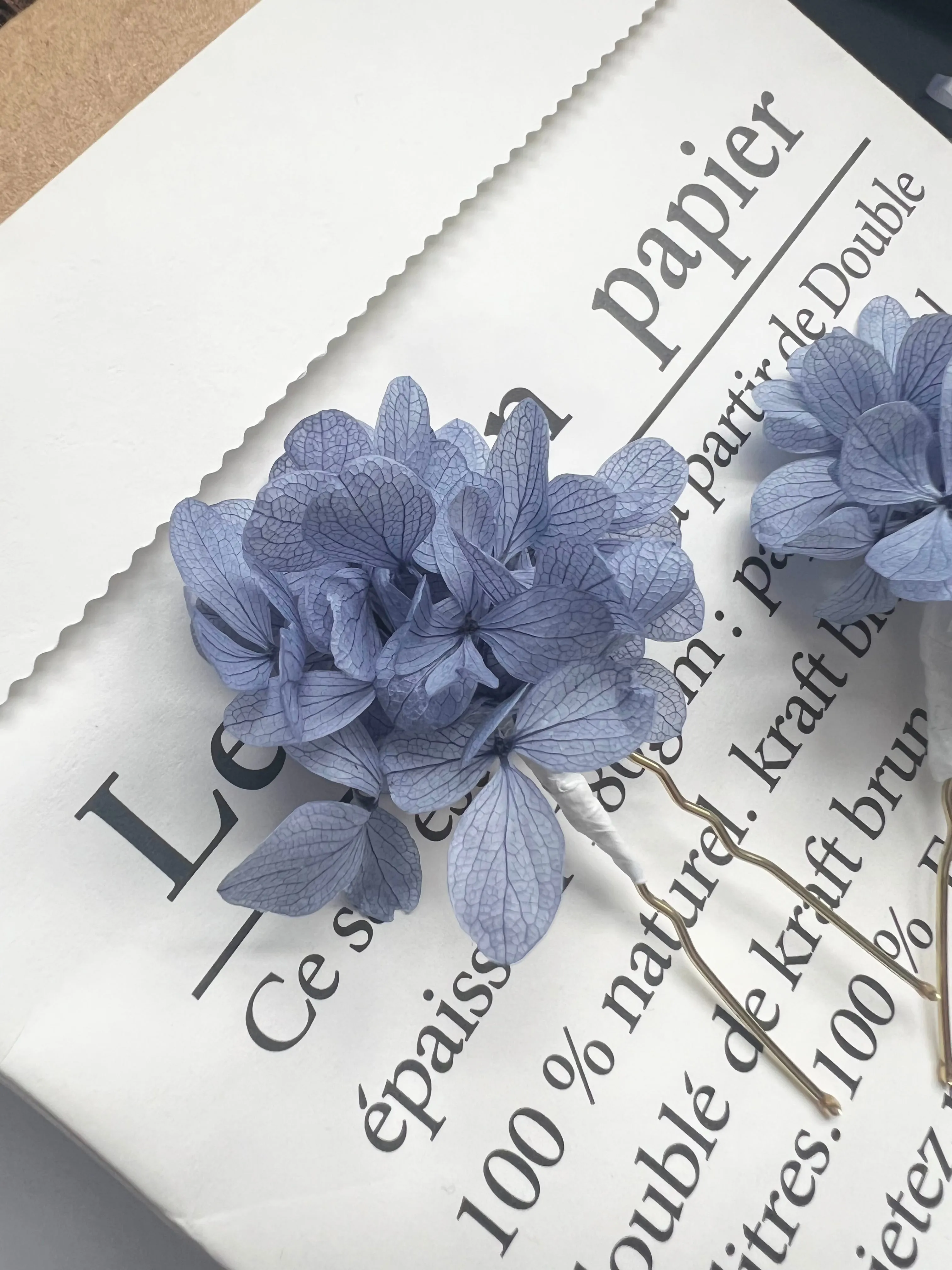 Dried Flower Hair Pins, Flower Girl Gypsophila Hair Pins Babys Breath Colorful Floral Hair Accessories Minimal Bridal Pins Floral Hair Piece