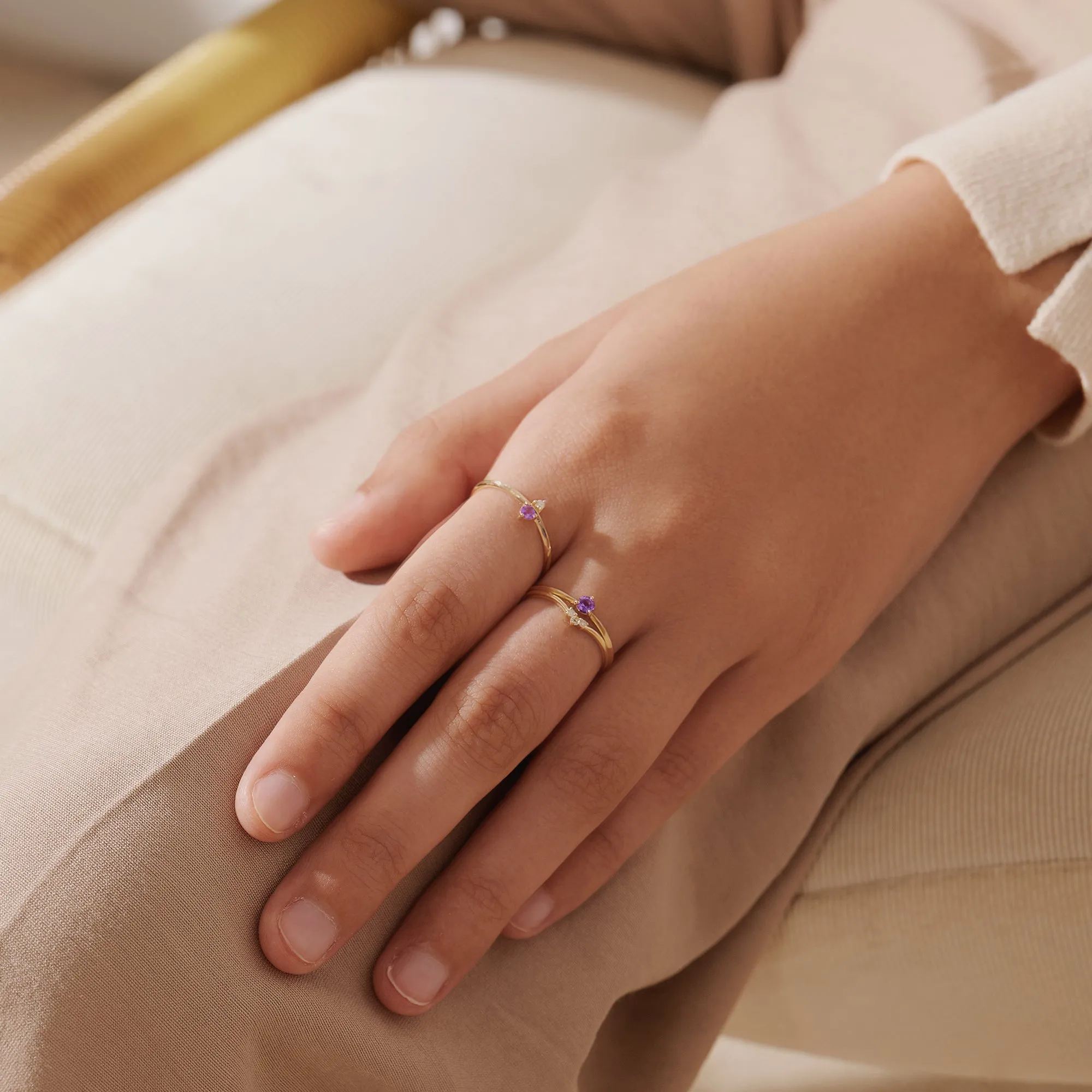GEMMA | Curved Aquamarine and Diamond Ring