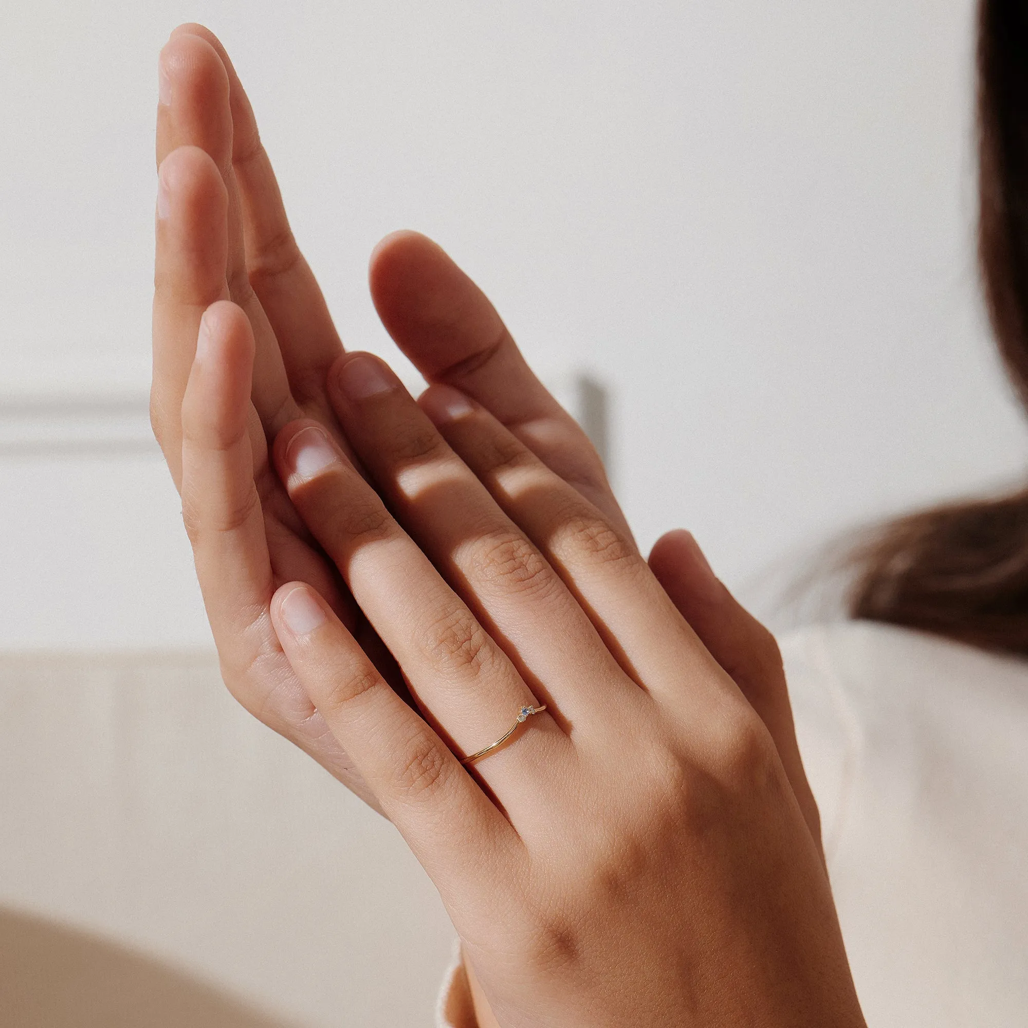 GEMMA | Curved Aquamarine and Diamond Ring
