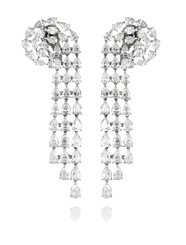 Important White Diamond Earrings