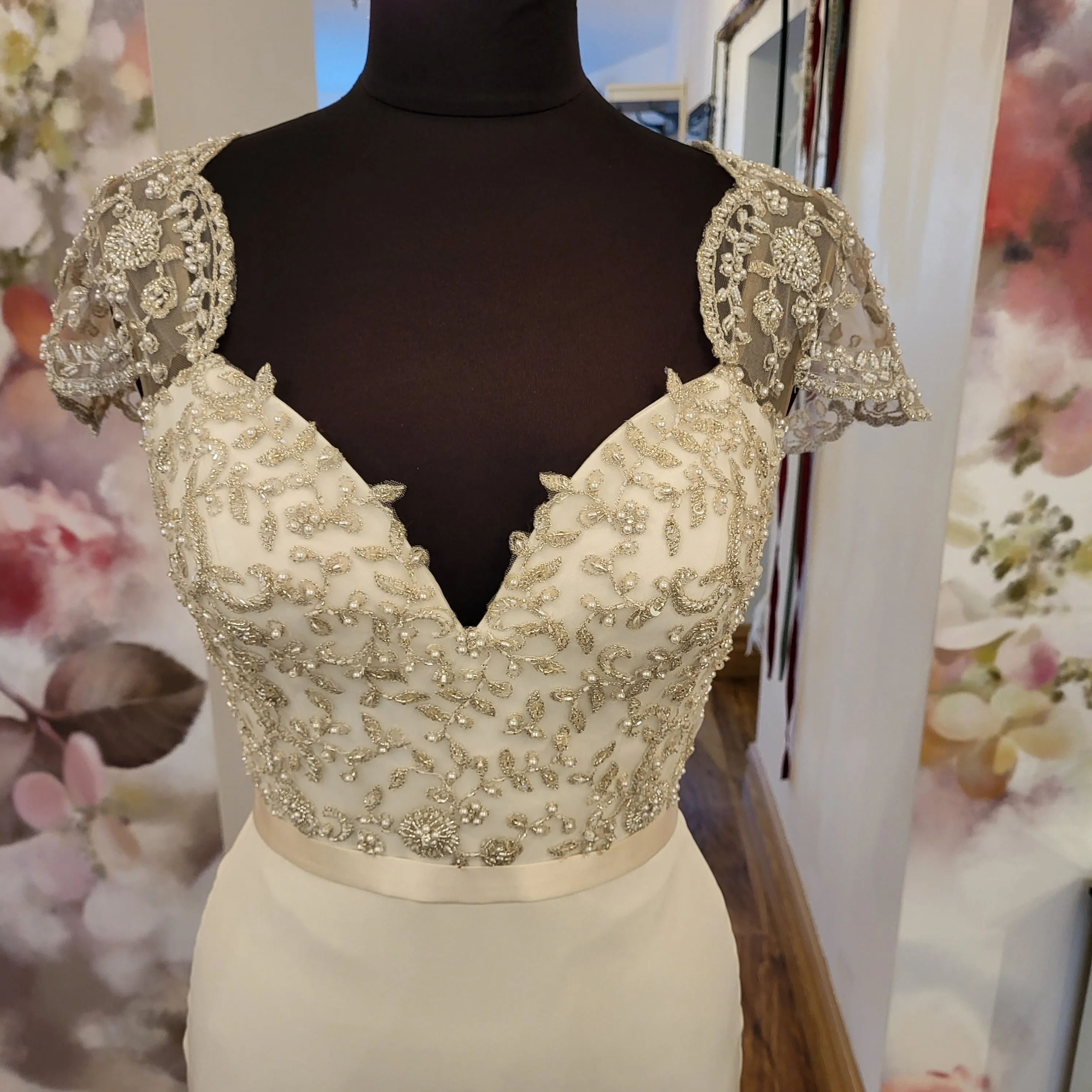 Ivory & Co 'Summer Nights' variation UK 8
