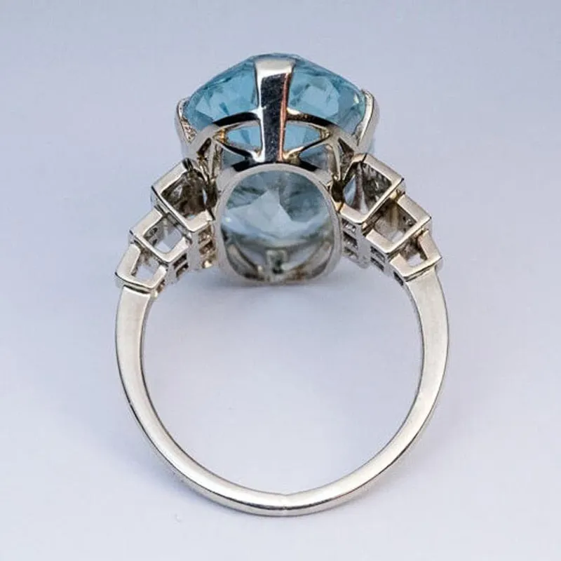Luxury Jewelry Big Oval Cut Sky Blue Zircon Engagement Ring for Women in Silver Color