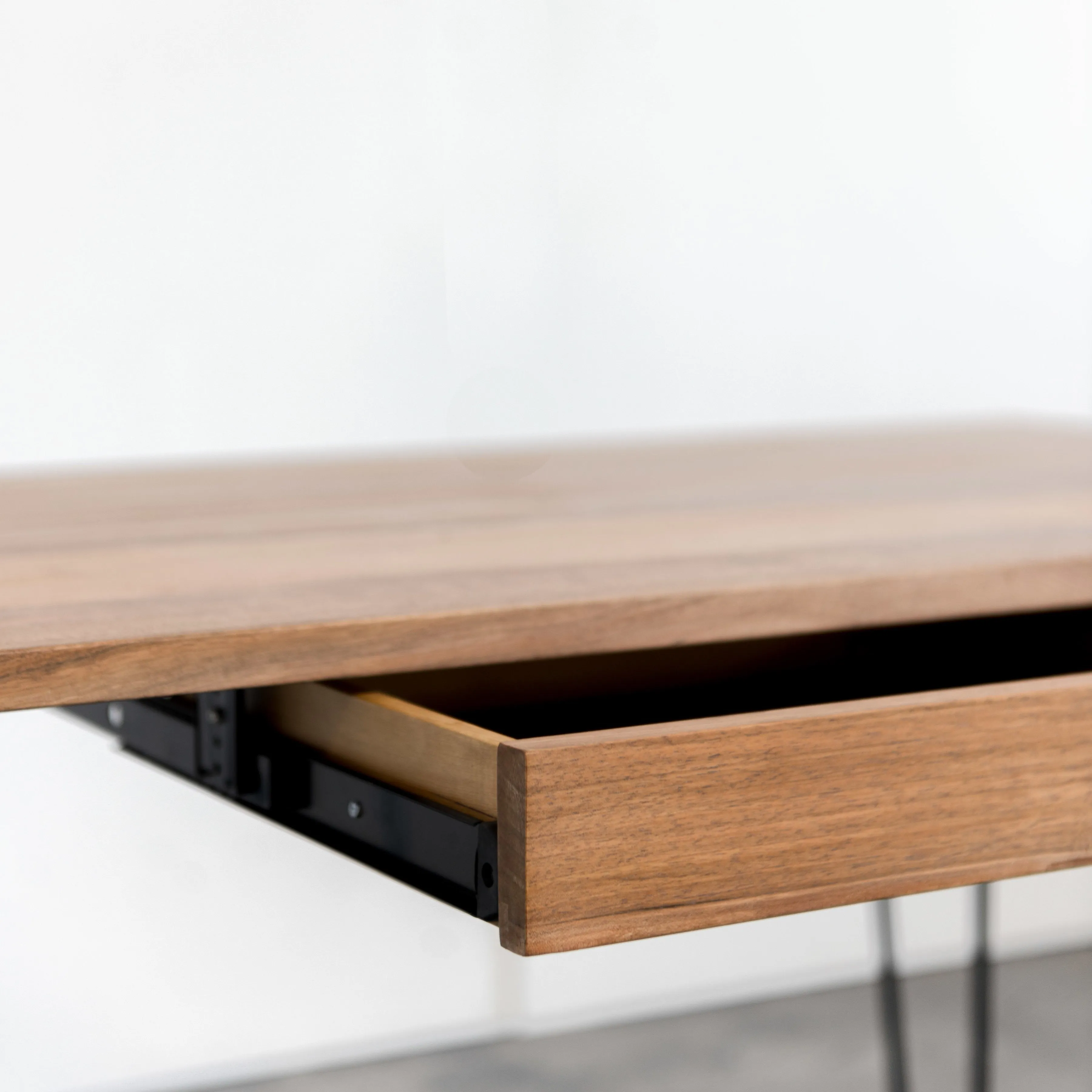 Metro Desk