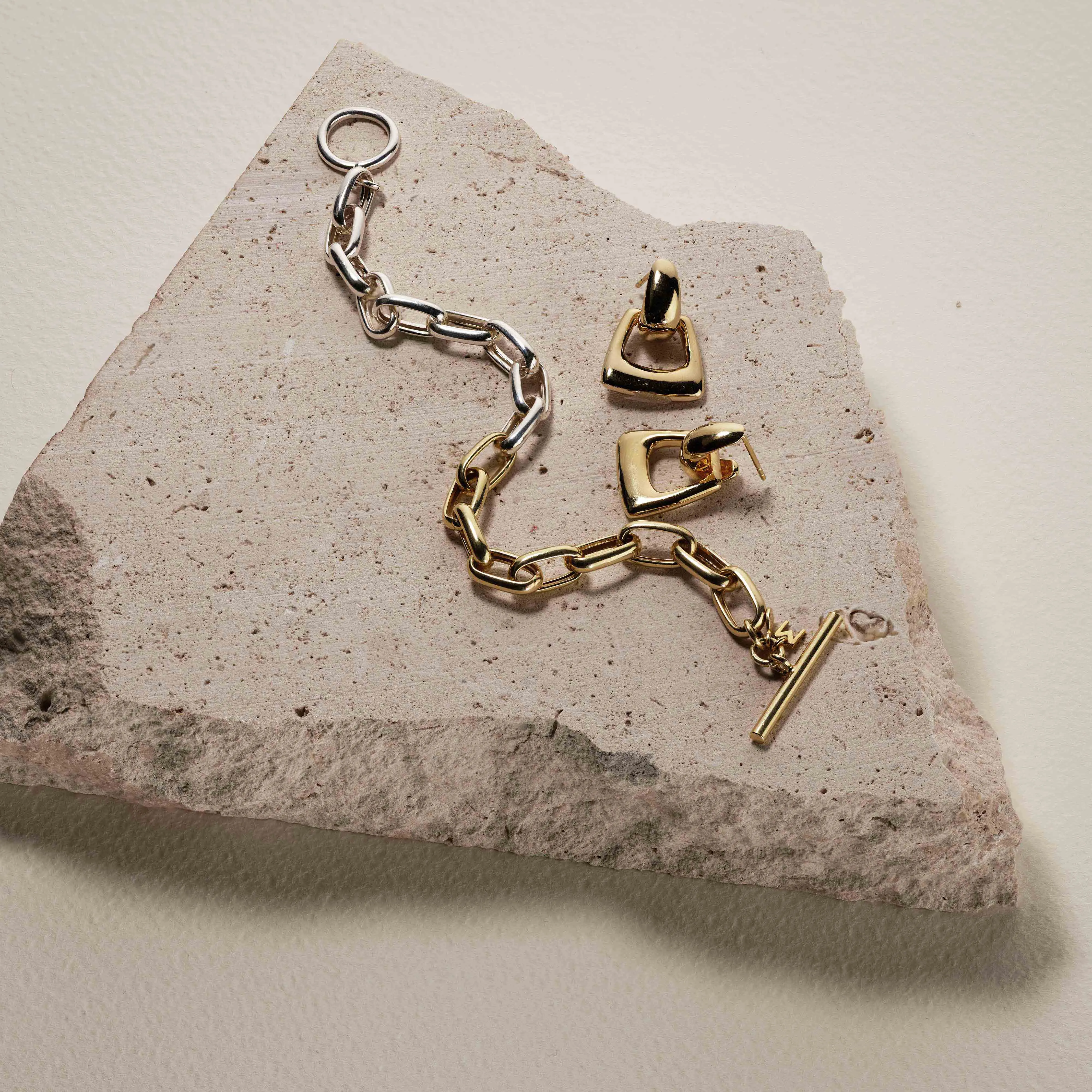 Mixed Metal Fob Paperclip Bracelet in Gold