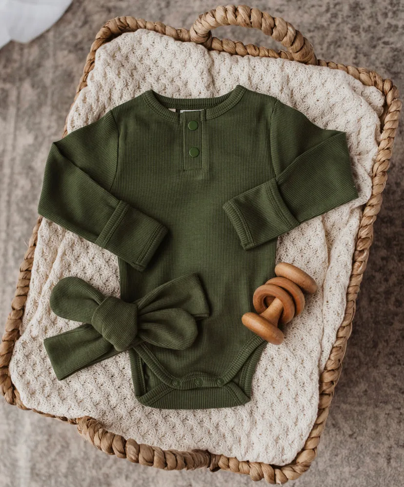 Olive Ribbed Topknot