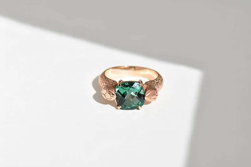 Serpent Cocktail Ring | 9k Gold (all stones)