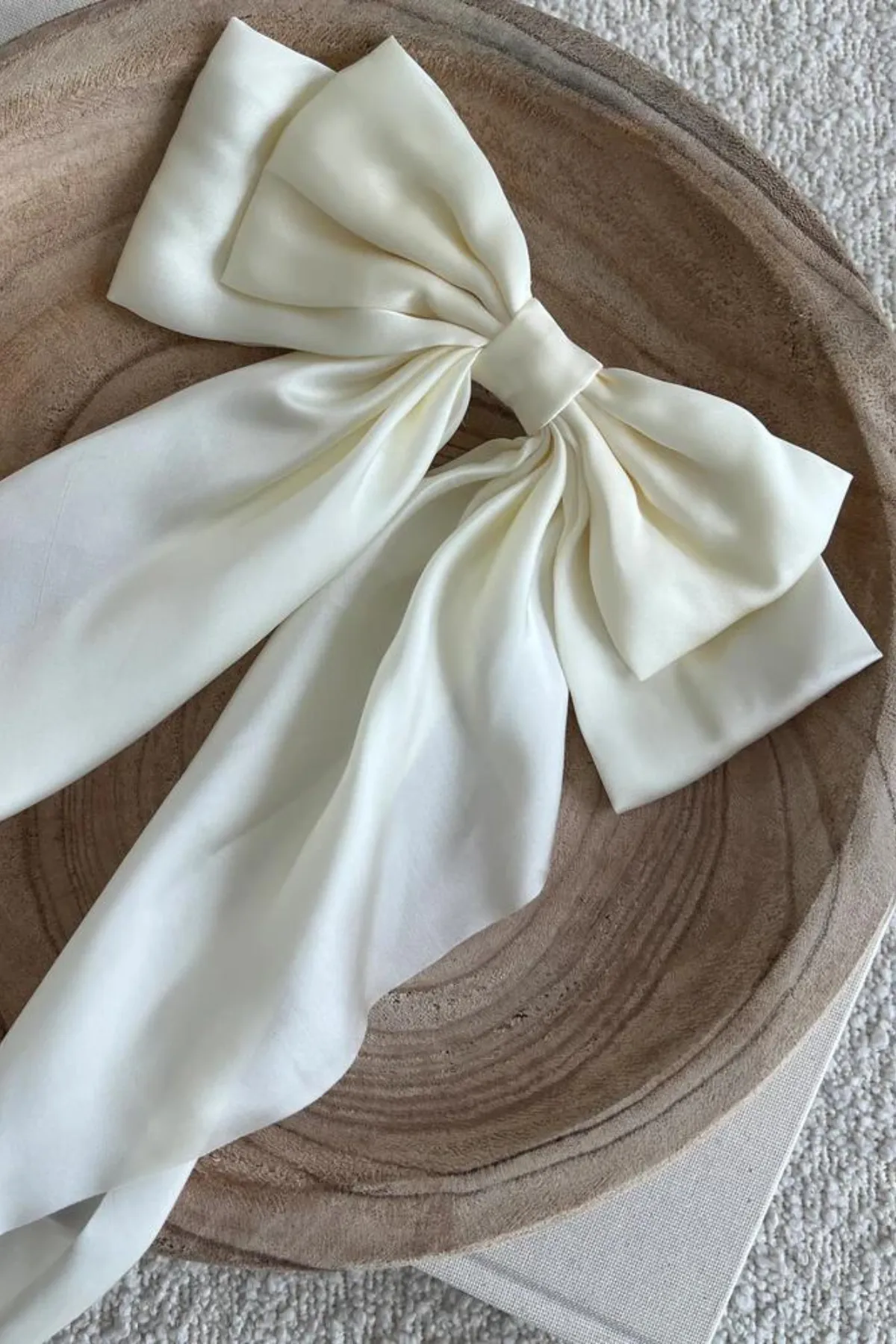 SUMMER BUNS - LUXE CREAM SILK BOW