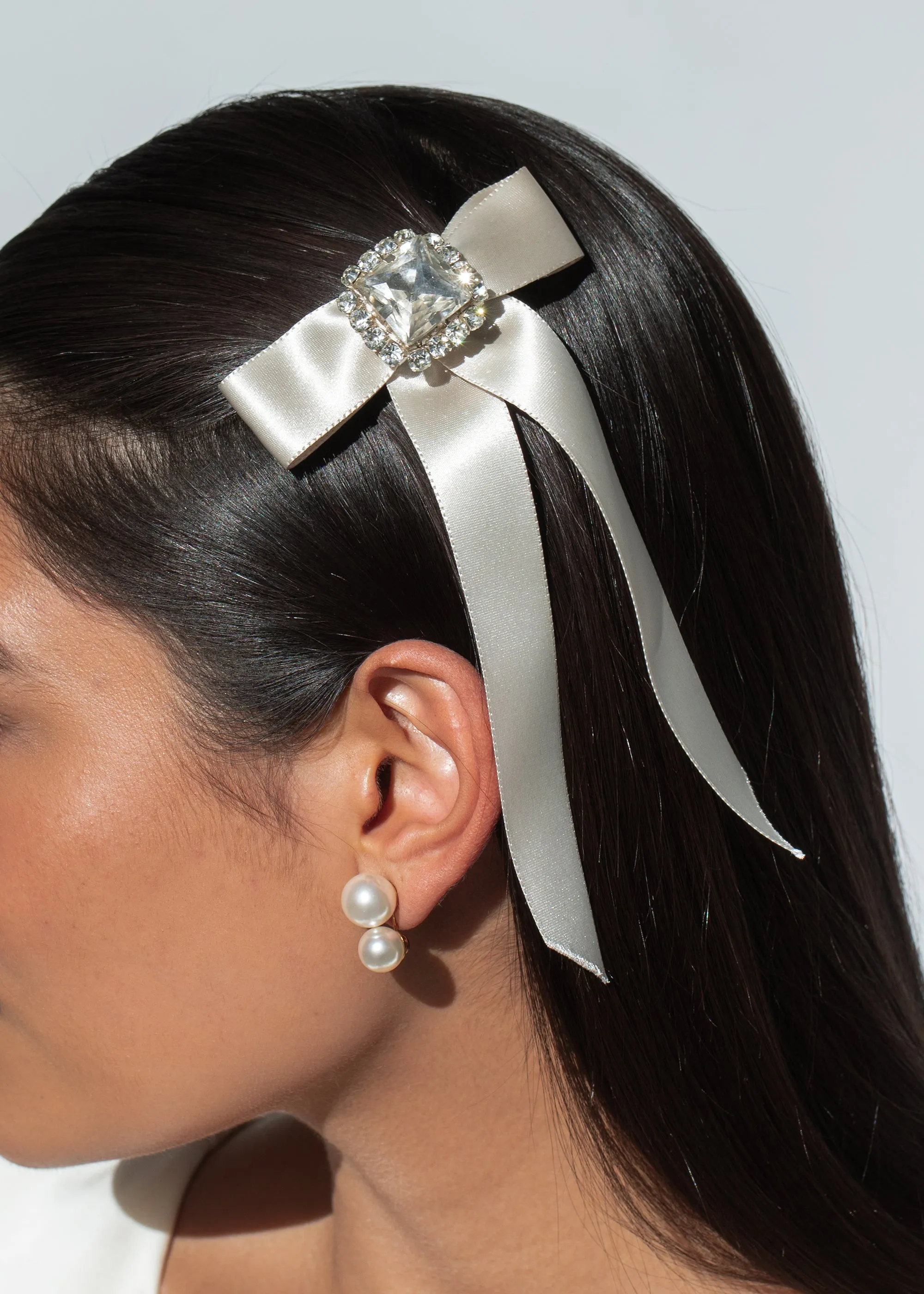Zora Bow Barrette -- Cream